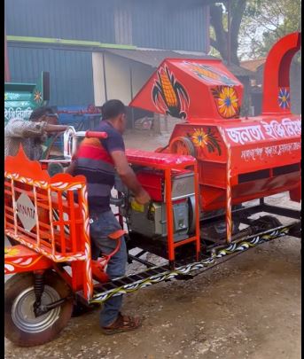Self Propelled Maize Sheller
